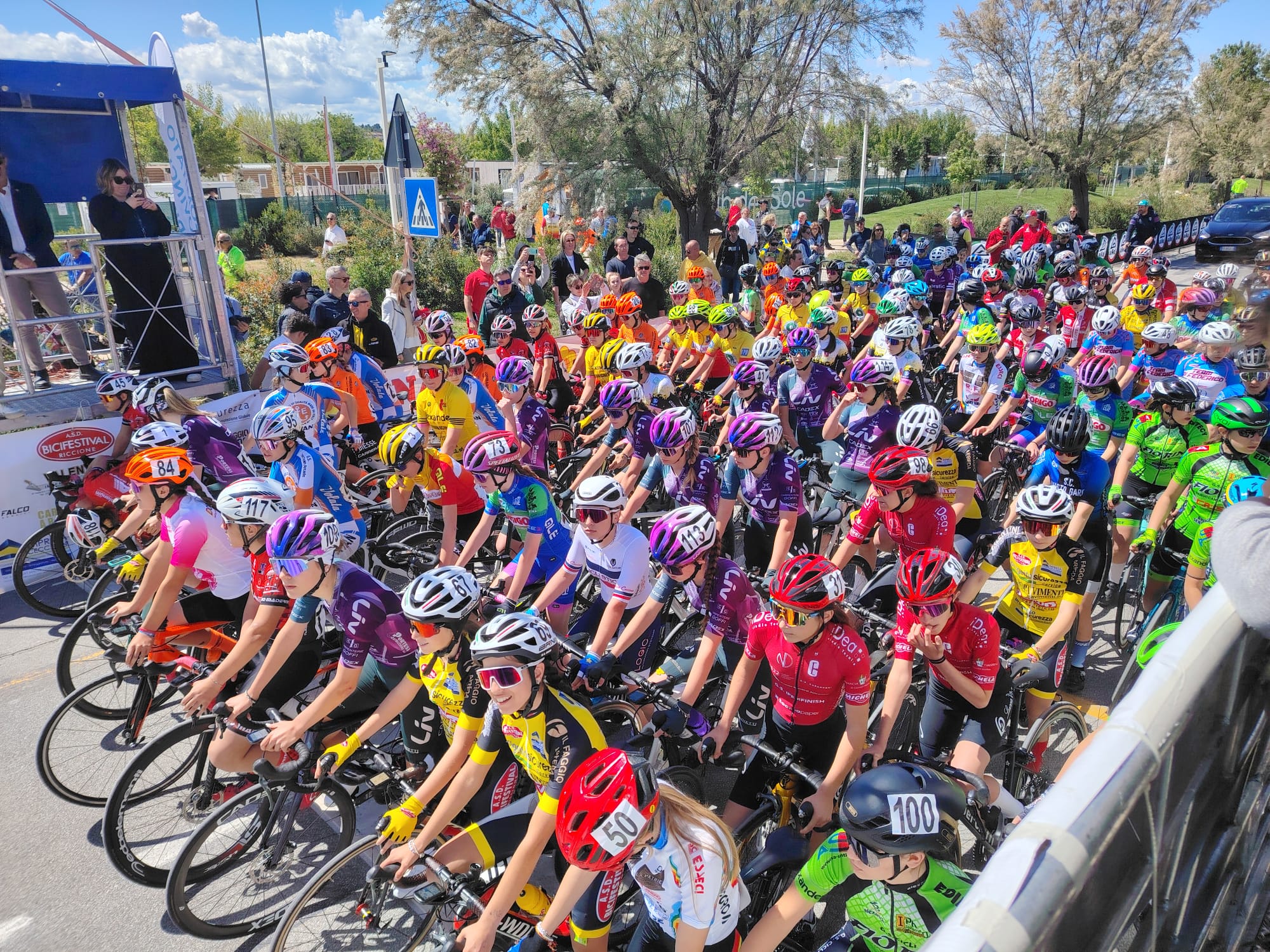 In mille a Riccione per la Giornata del ciclismo giovanile tra atleti e famiglie al seguito
