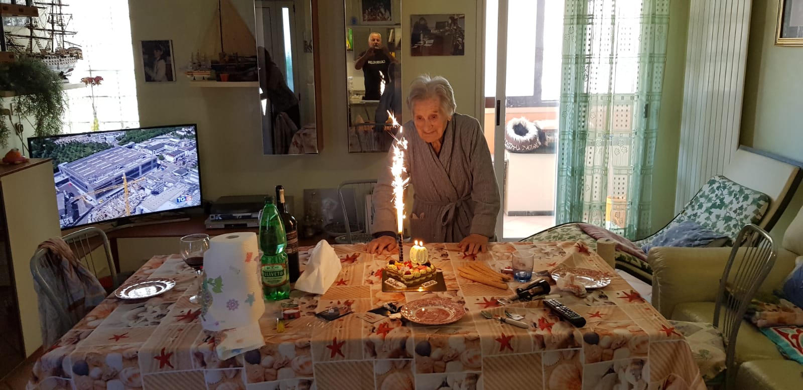 Giuseppina Gregorini (detta Pina) spegne le candeline