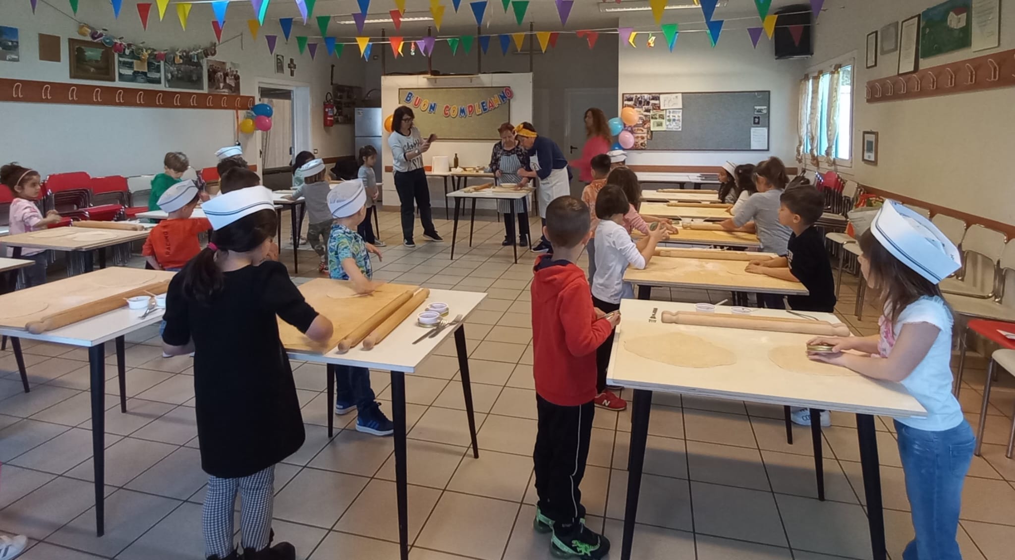 I piccoli delle scuole dell’infanzia di Riccione a scuola di piadina romagnola