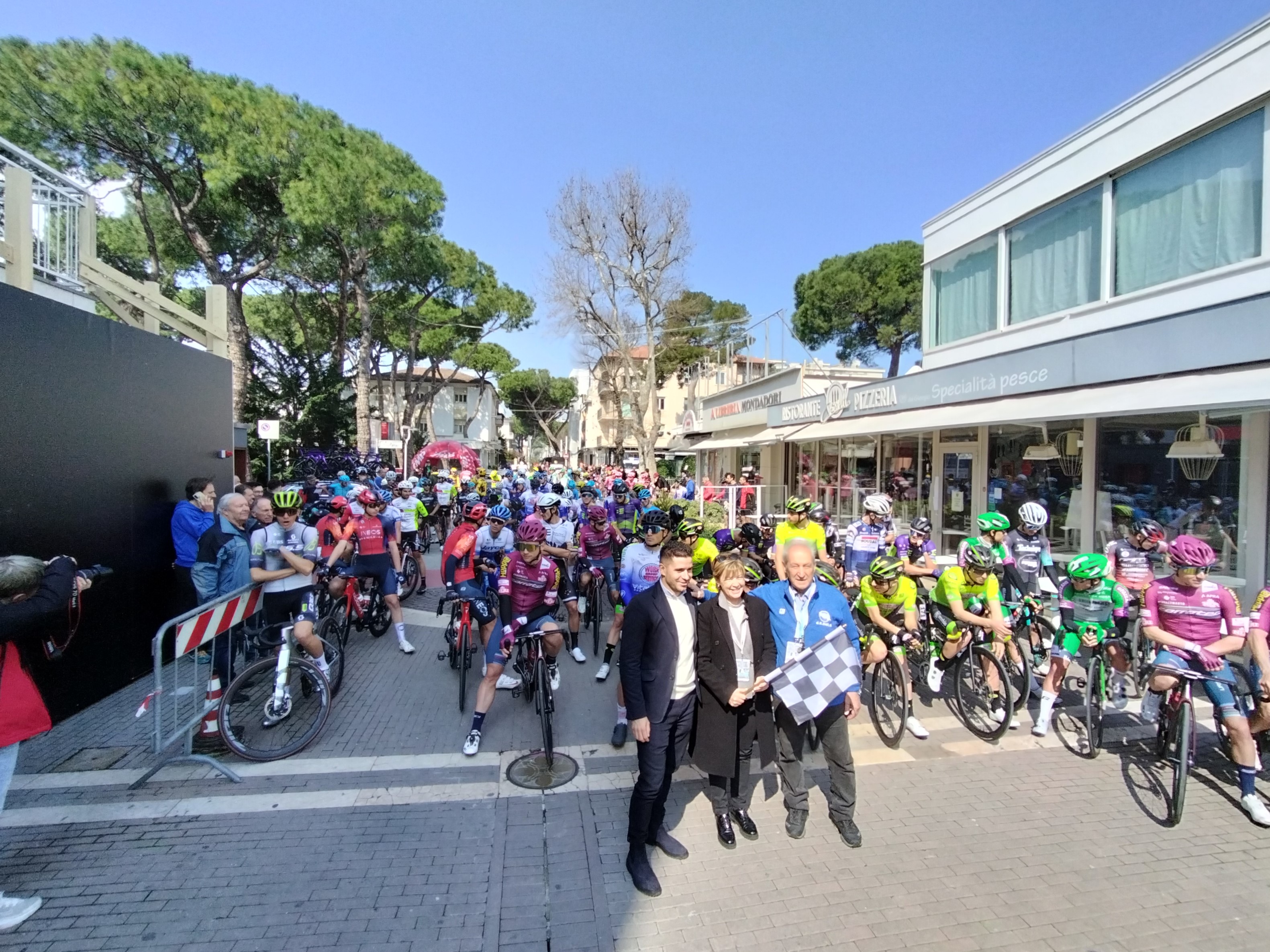 Il grande ciclismo sbarca nella Perla verde con due tappe della prestigiosa Settimana Internazionale Coppi e Bartali